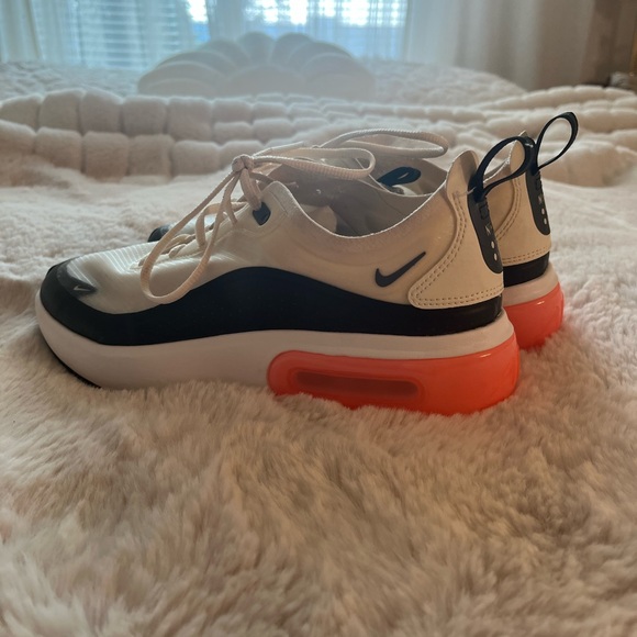 Womens Nike Air Max Sneakers Size 9 - Picture 6 of 14